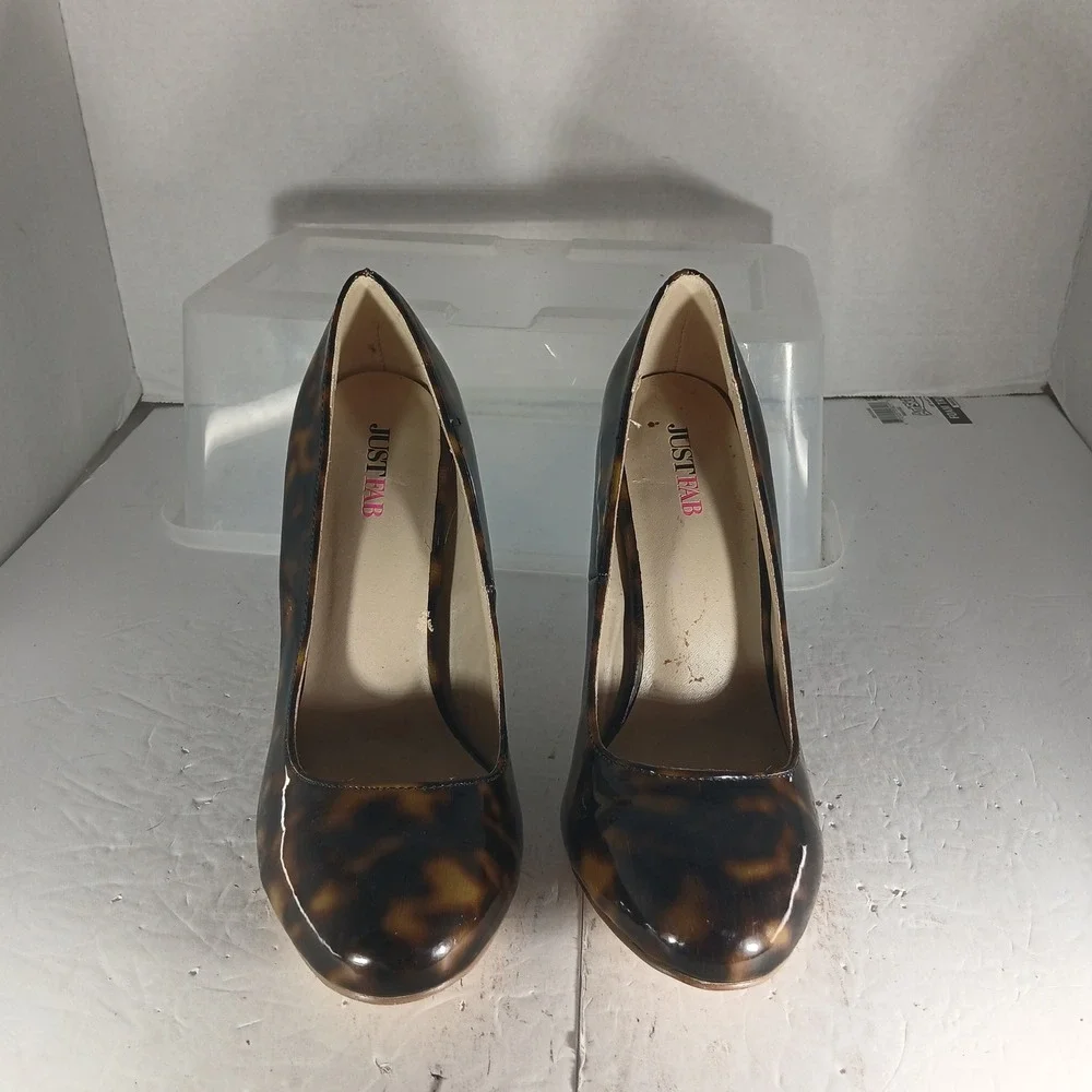 JustFab Cleonia Pumps 7.5 Brown Tortoiseshell Patent Stiletto Round Toe Heels